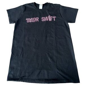 Rare Taylor Swift Women's Medium 1989 Tour Concert Shirt Black T-Shirt EUC